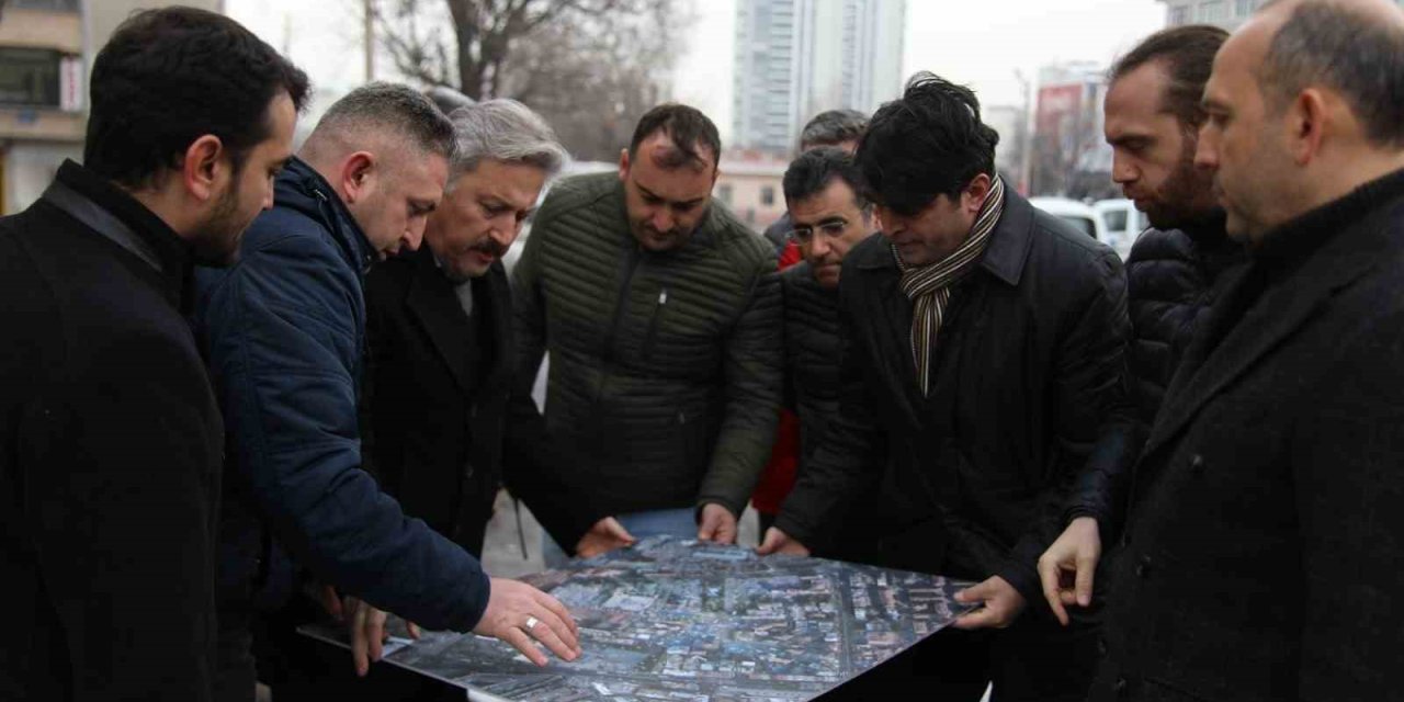 Başkan Dr. Palancıoğlu: “yaptığımız Çalışmalarla Bu Yaz Farklı Bir Hunat Mahallesi Olacak"