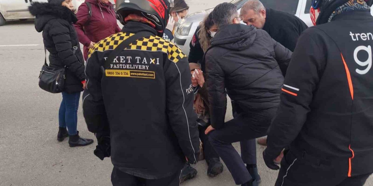 Eskişehir’de Otomobilin Çarptığı Kadın Yaralandı