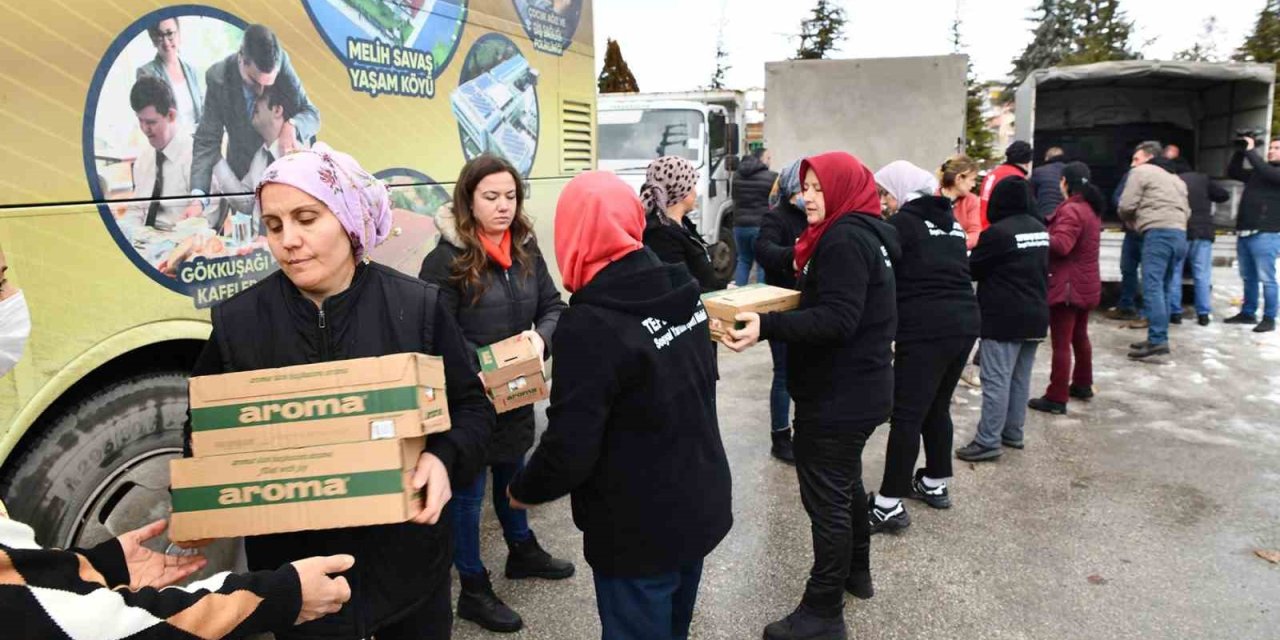 Tepebaşı’ndan Depremzedelere Yardım Eli