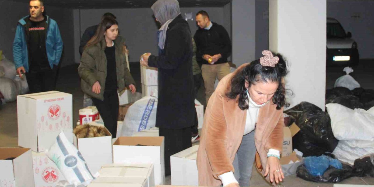 Döşemealtı Depremde Tek Yürek Oldu