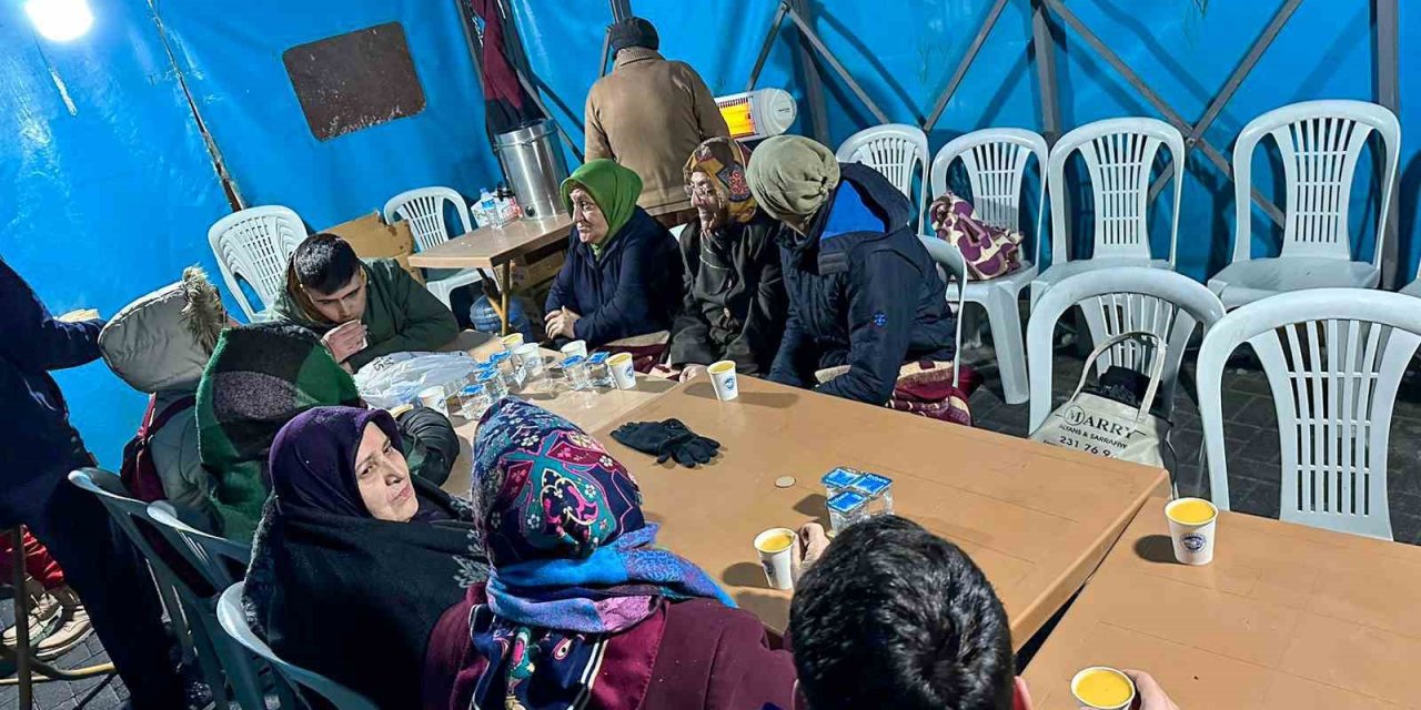 Talas’ta Sosyal Tesis Ve Çadırlarda Sıcak Çorba İkramı