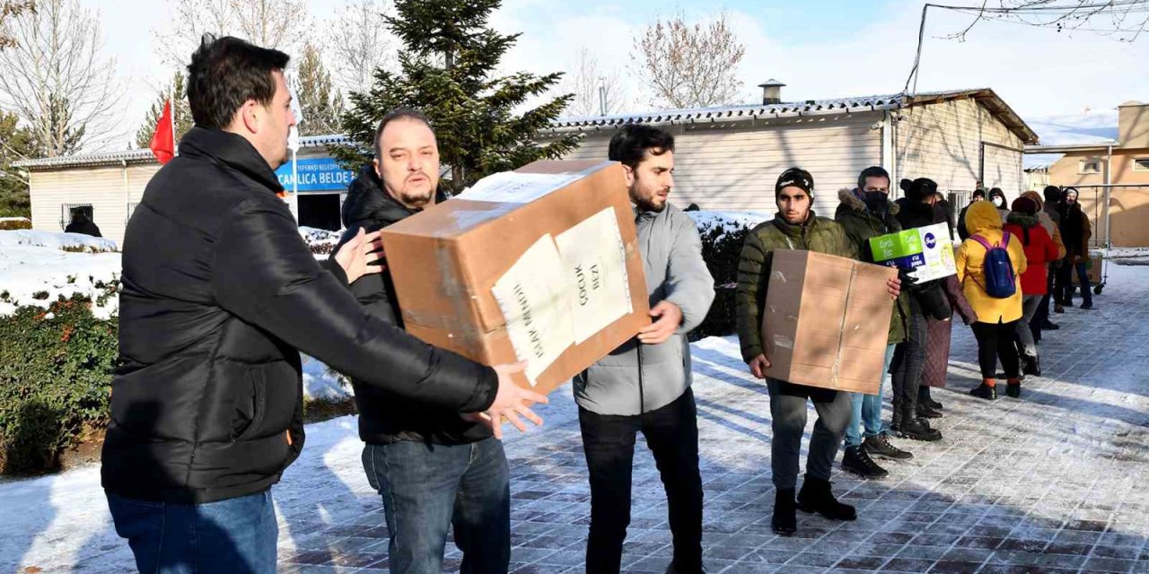 Tepebaşı Depremzedeler İçin Seferber Oldu