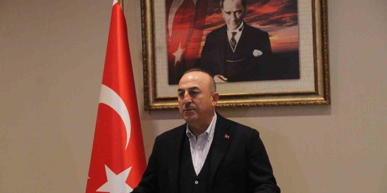 Bakan Çavuşoğlu: "36 Ülkeden 3 Bin 319 Arama Kurtarma Personeli Sahada"