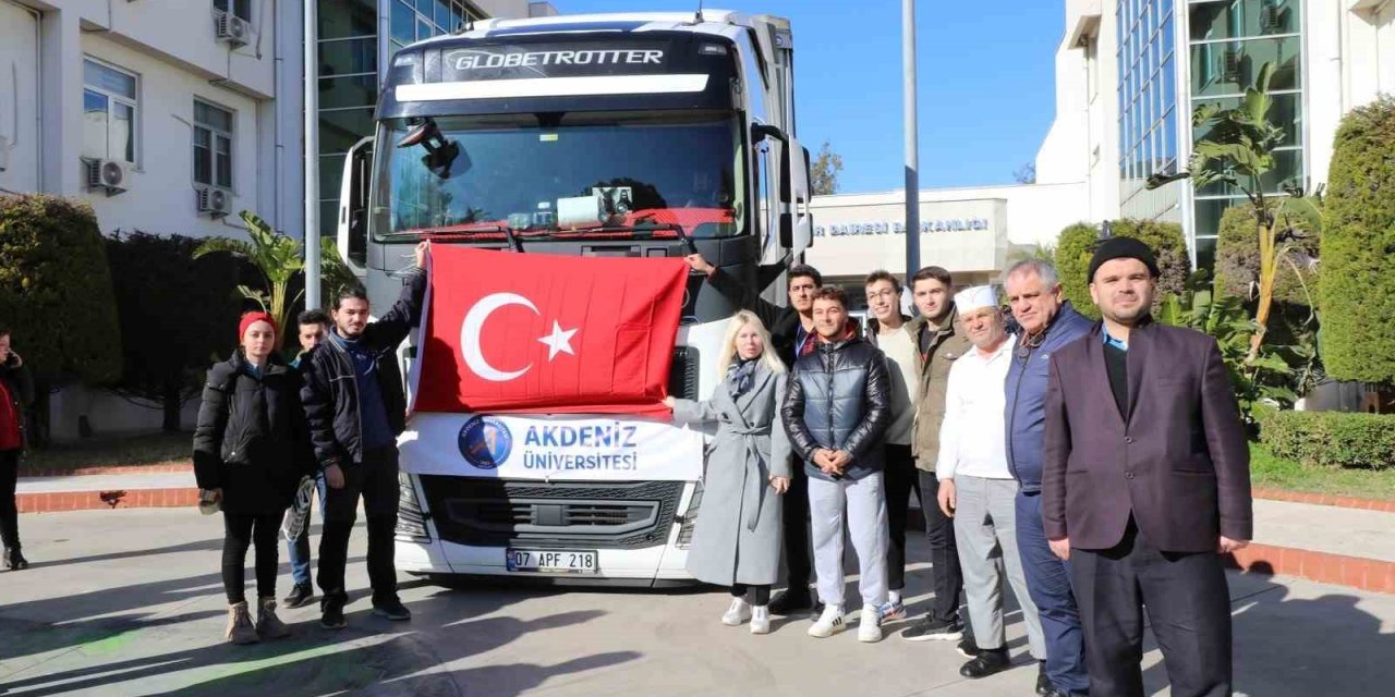Akdeniz Üniversitesi’nden Deprem Bölgesine Yardım Tırı