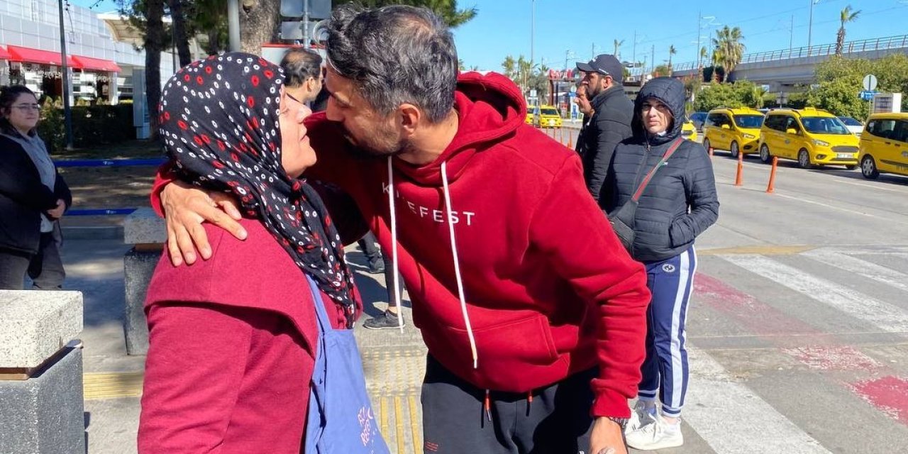 Depremzedelere Antalya’da Duygusal Karşılama