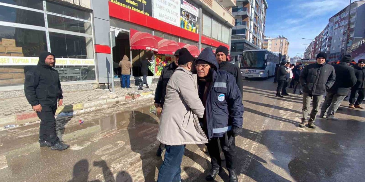 Başkan Büyükkılıç Deprem Bölgesinde