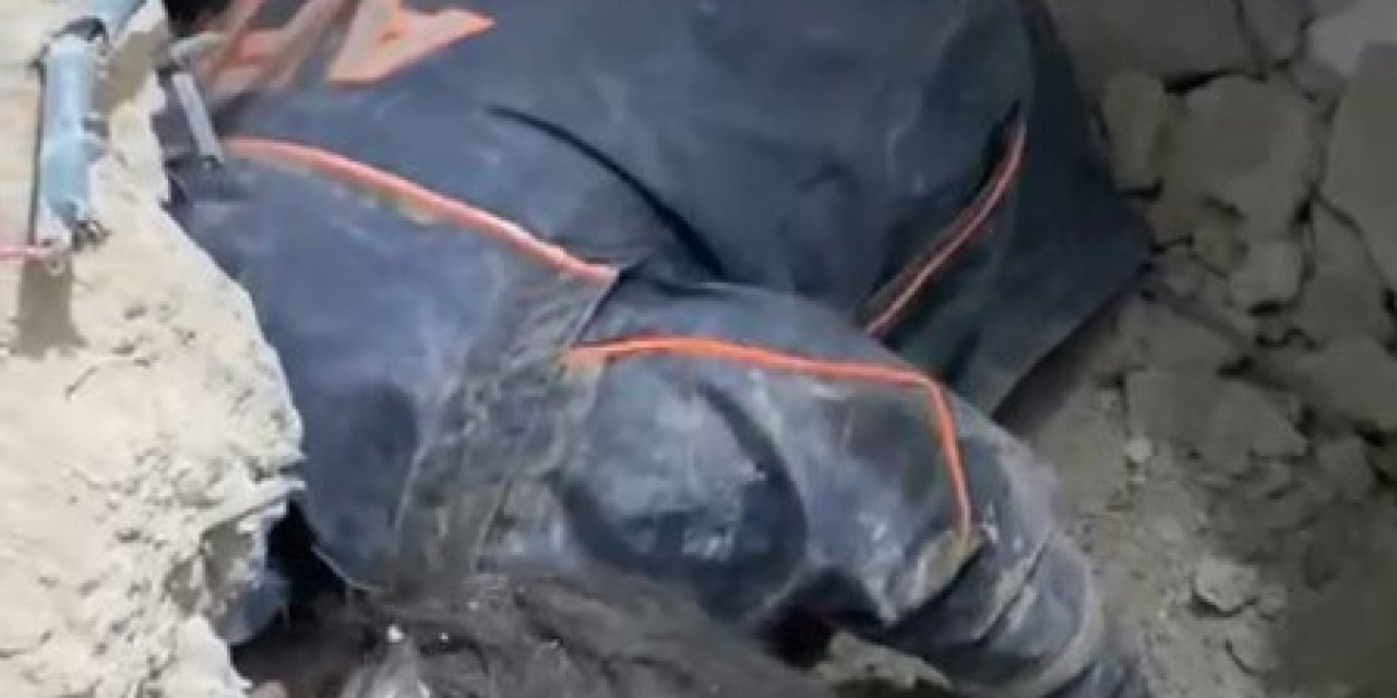 Enkaz Altında Kurtarılmayı Bekleyen Kevser’in İlk İsteği Babasının Sesini Duymak Oldu