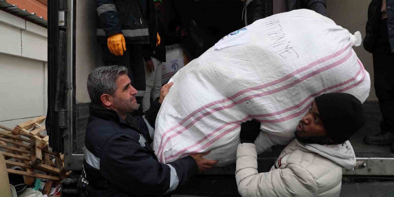 Yabancı Öğrenciler Depremzedeler İçin Seferber Oldu