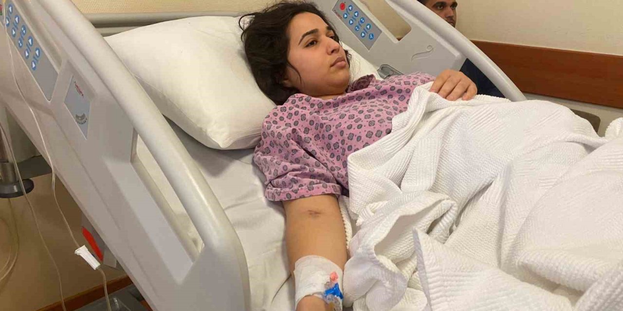 6 Yaşındaki Yeğenini Kurtardı, Ayağını Enkazda Kalmaktan Kurtaramadı