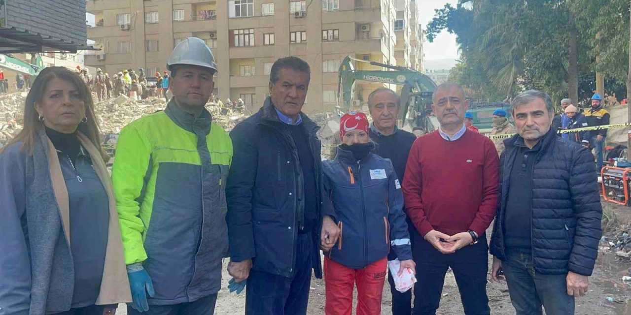 Tdp Genel Başkanı Sarıgül Deprem Bölgesini Ziyaret Etti