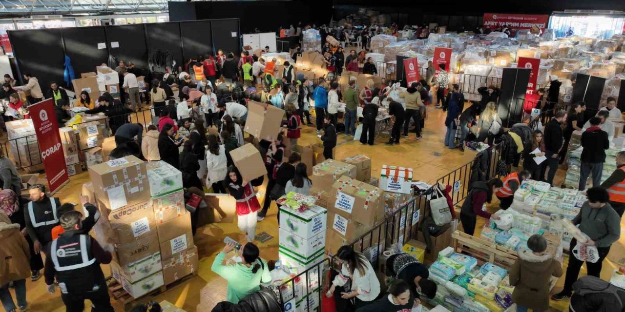 Başkan Böcek, Deprem Bölgesi İçin Acil İhtiyaç Listesini Açıkladı