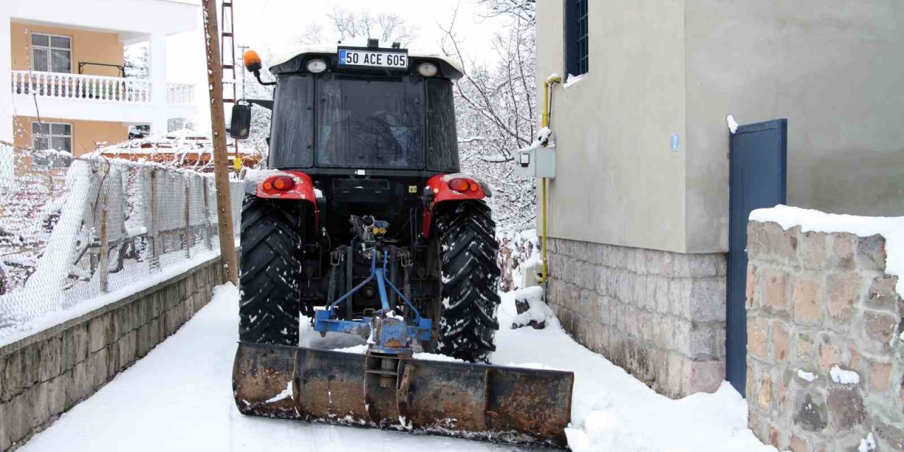 Talas’ta Kış Çalışmaları Aralıksız Sürüyor