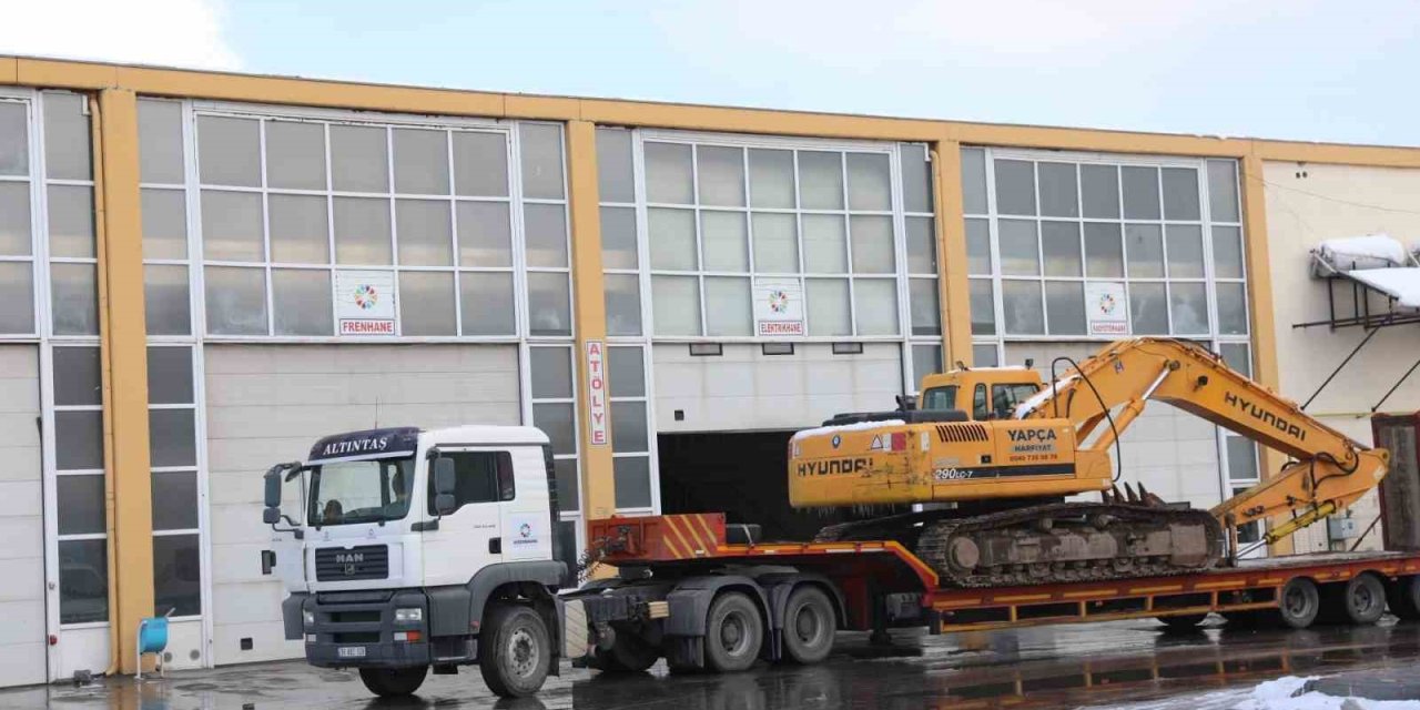 Başkan Çolakbayrakdar: “3’üncü Mobil Mutfağımız Deprem Bölgesine Yola Çıktı”