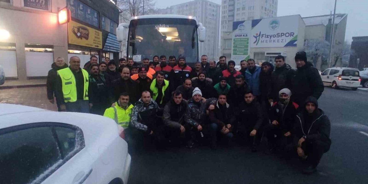 Kayseri Büyükşehir, Deprem Bölgesi Osmaniye’de De Yaraları Sarıyor