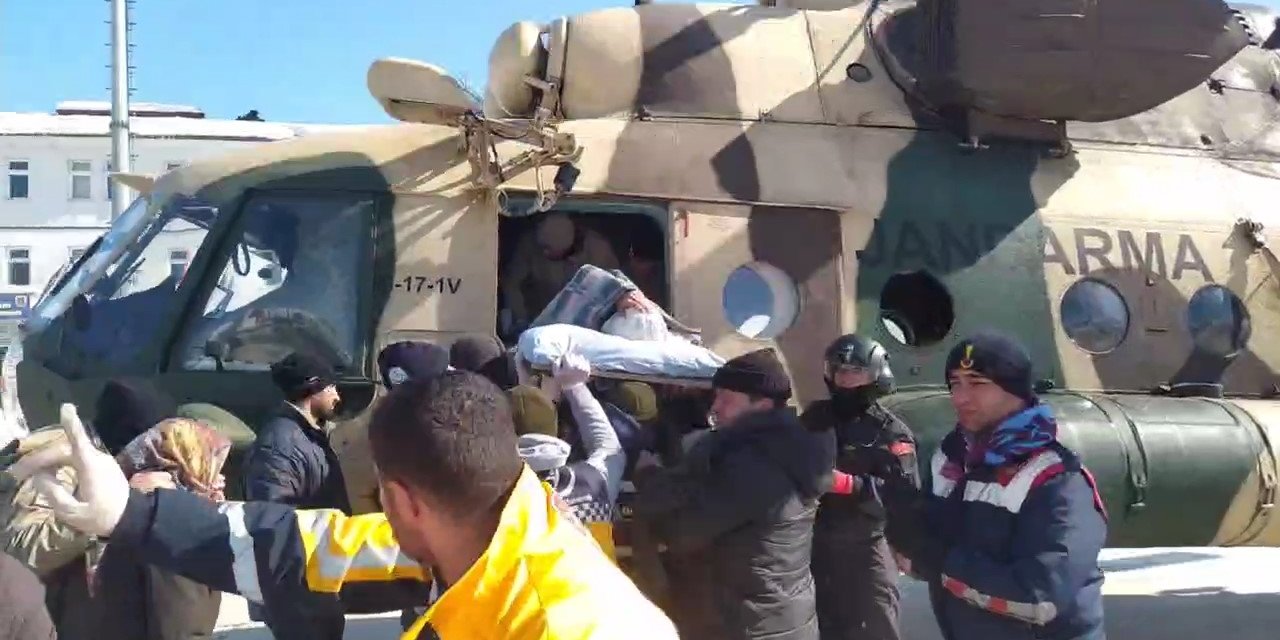 Çelikhan’ın Köylerinden 213 Kişi Helikopterlerle Tahliye Edildi