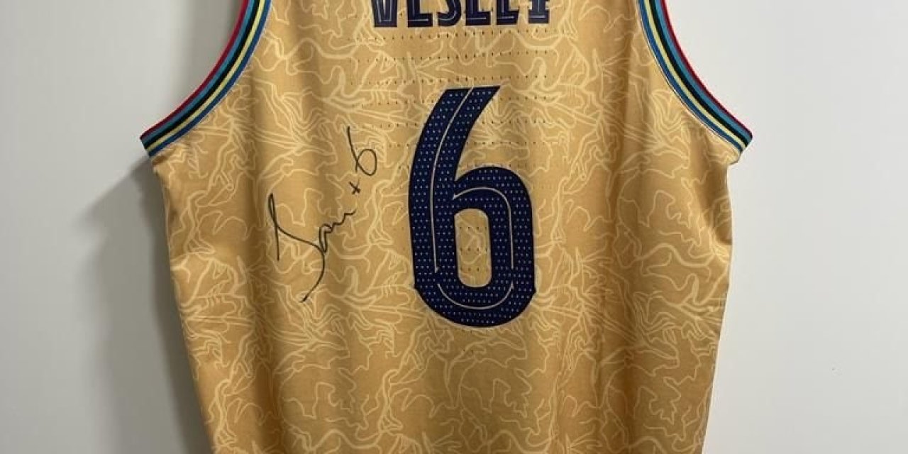 Bogdan Bogdanovic Ve Jan Vesely’nin Formaları Destek İçin Satışta