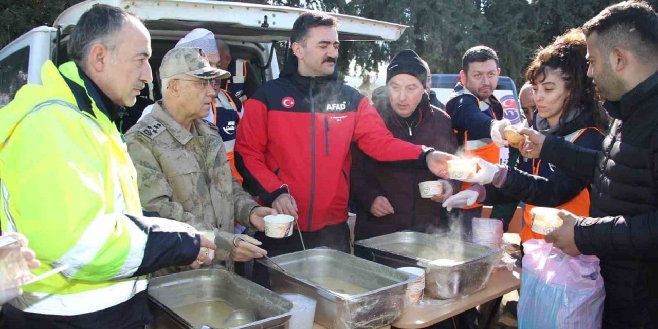 Kırıkkale Valisi’nden Depremin Merkez Üssü Pazarcık’tan Açıklama