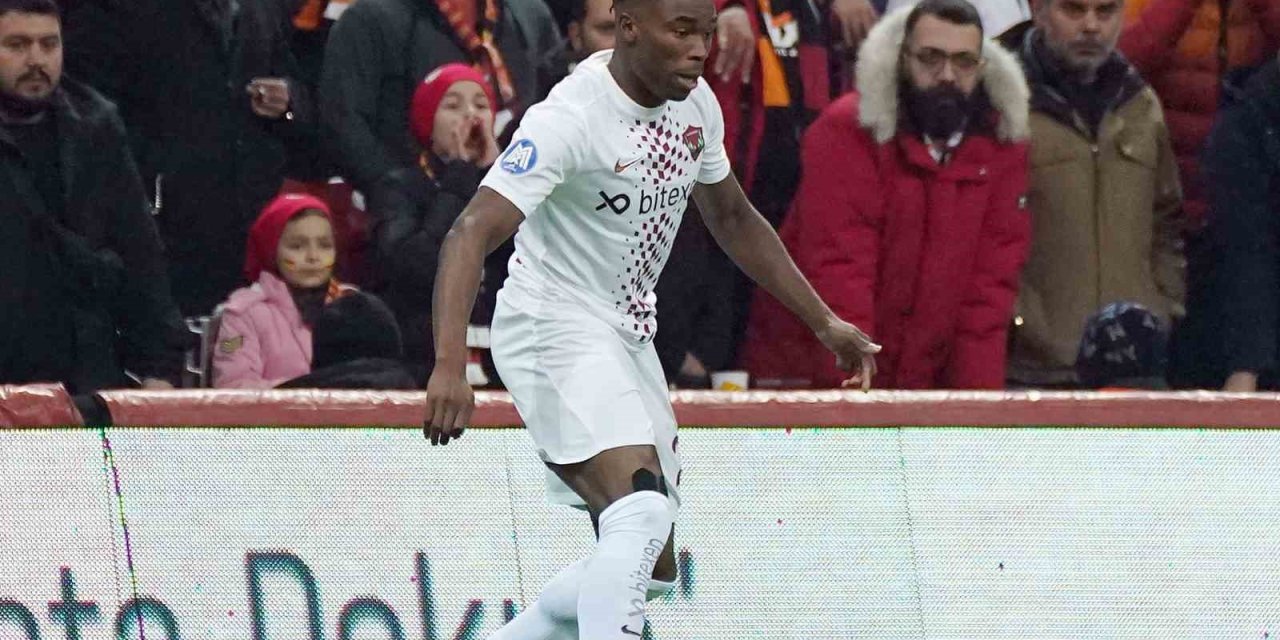 Sam Adekugbe Depremde Yaşadıklarını Anlattı