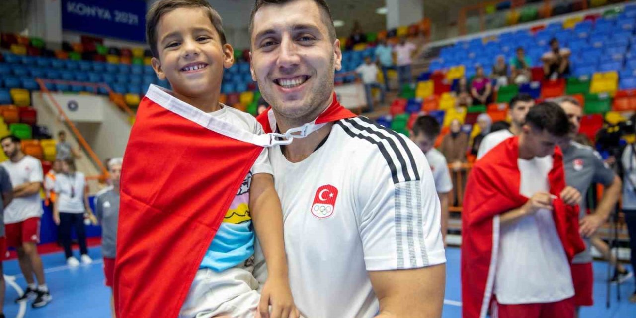 Hentbol Milli Takımı Kaptanı Cemal Kütahya Ve Ailesi İçin Umutlu Bekleyiş Sürüyor