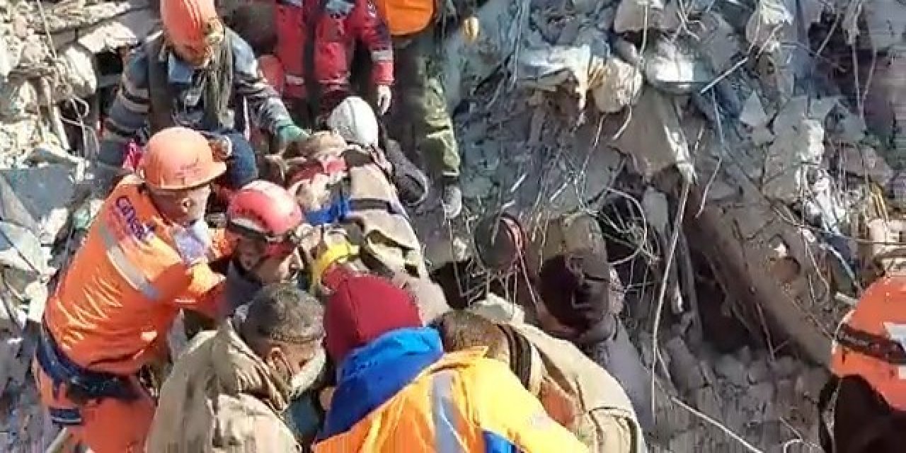 Hatay’da Duygu Öğretmen 105’inci Saatte Kurtarıldı