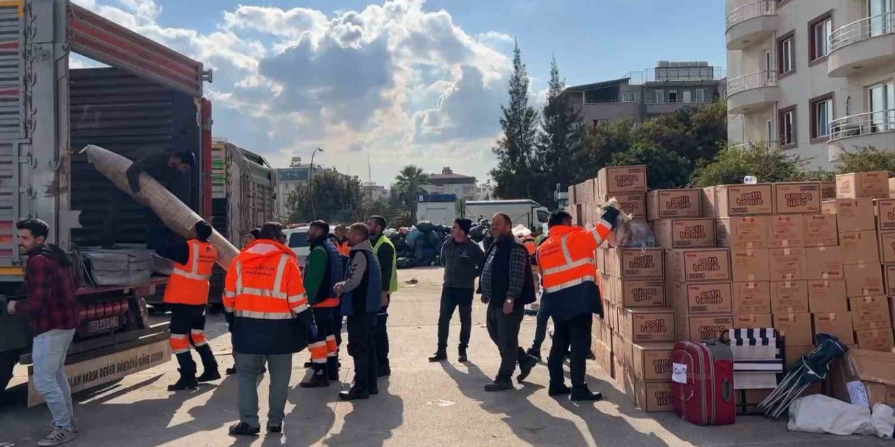 Başkan Altay: “konya’dan Gönderilen Yardımları En Hızlı Şekilde İhtiyaç Sahiplerine Ulaştırıyoruz”