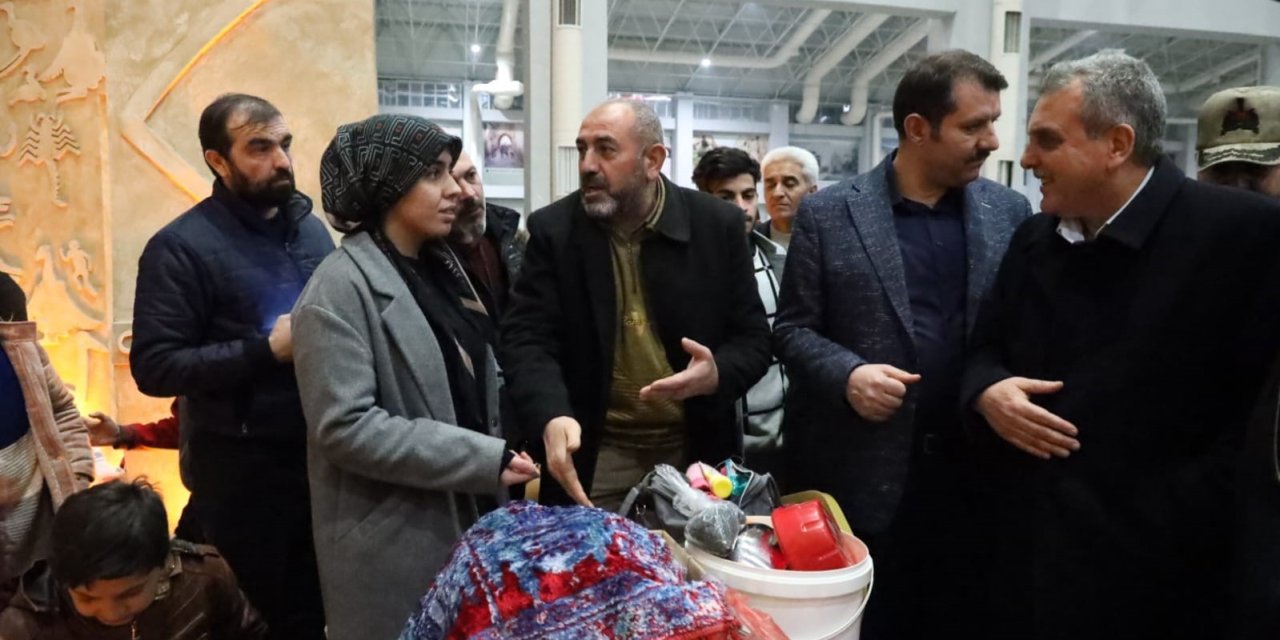 Beyazgül İle Vali Ayhan’dan Depremzedelere Ziyaret