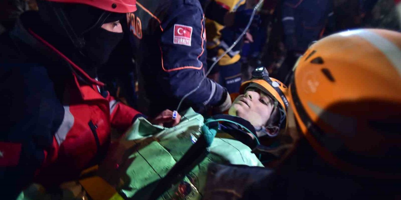 Lise Öğrencisinin İlk Sorusu “bugün Günlerden Ne?” İlk İsteği İse “su” Oldu