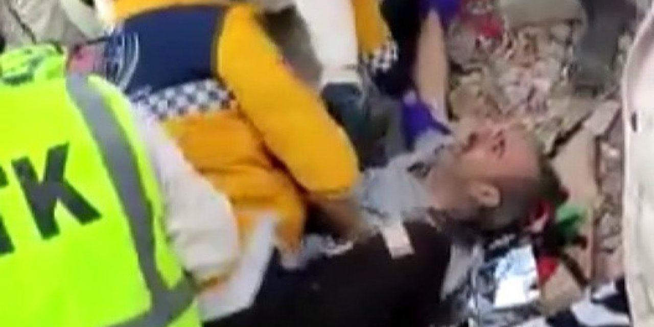 125 Saat Sonra Enkazdan Sağ Çıkarıldı