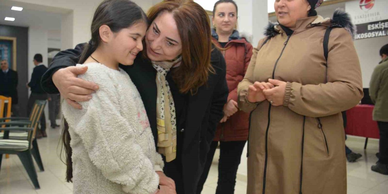 Eskişehir’e Getirilen Depremzedelere Psikososyal Destek Sağlanıyor