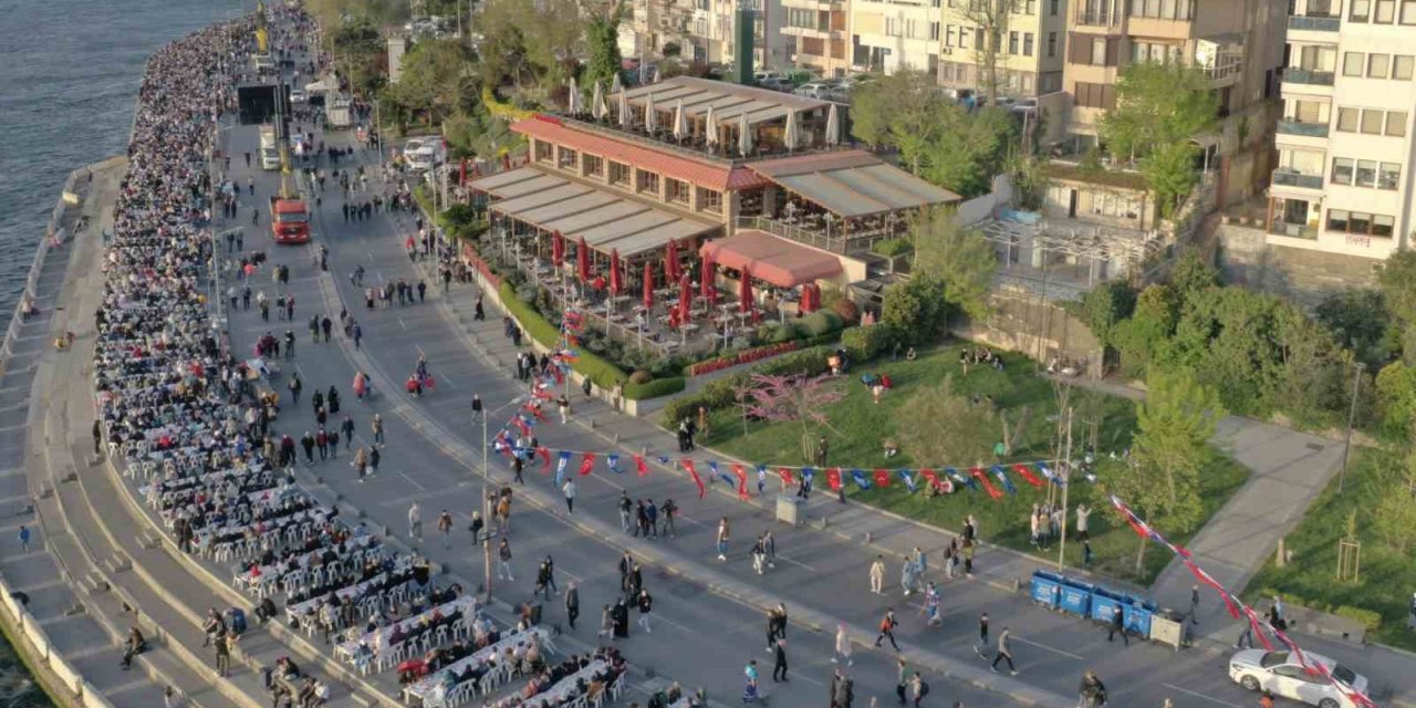 Üsküdar Belediyesi Ramazan’da Tüm İftar Çadırlarını Deprem Bölgesine Kuracak