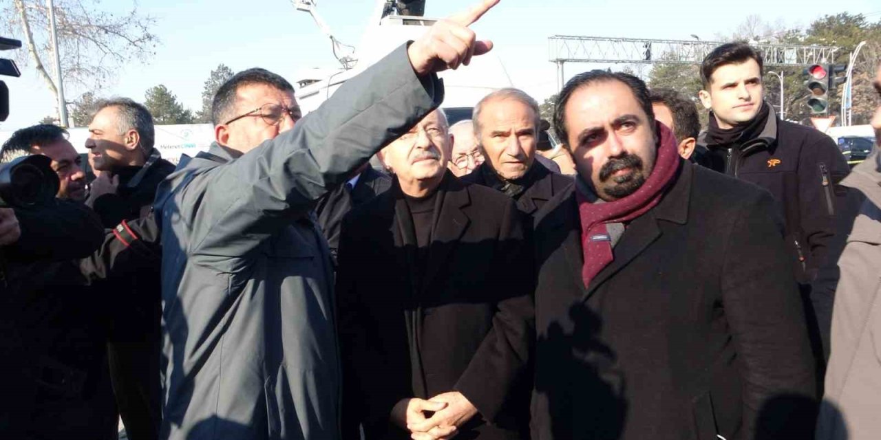 Kılıçdaroğlu, Yıkılan Hayat Sitesi’nde İncelemede Bulundu