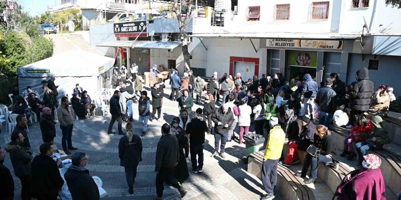 Manavgat Belediyesi Depremzedelere Kapılarını Açtı