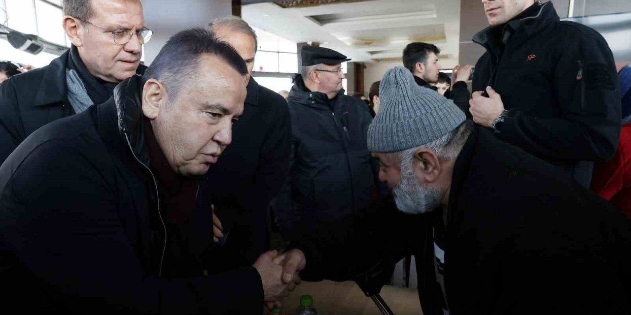 Başkan Böcek İkinci Kez Deprem Bölgesinde