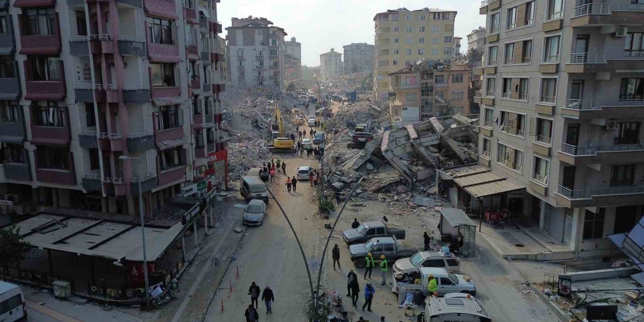 Depremin 6’ncı Gününde Hatay’daki Korkunç Yıkım Havadan Görüntülendi