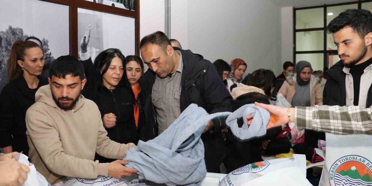 Toroslar’da Depremzedeler İçin Yardım Zinciri Büyüyor