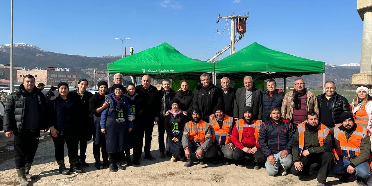 Başkan Ataç Ve Chp Heyetinden Depremzedelere Geçmiş Olsun Ziyareti