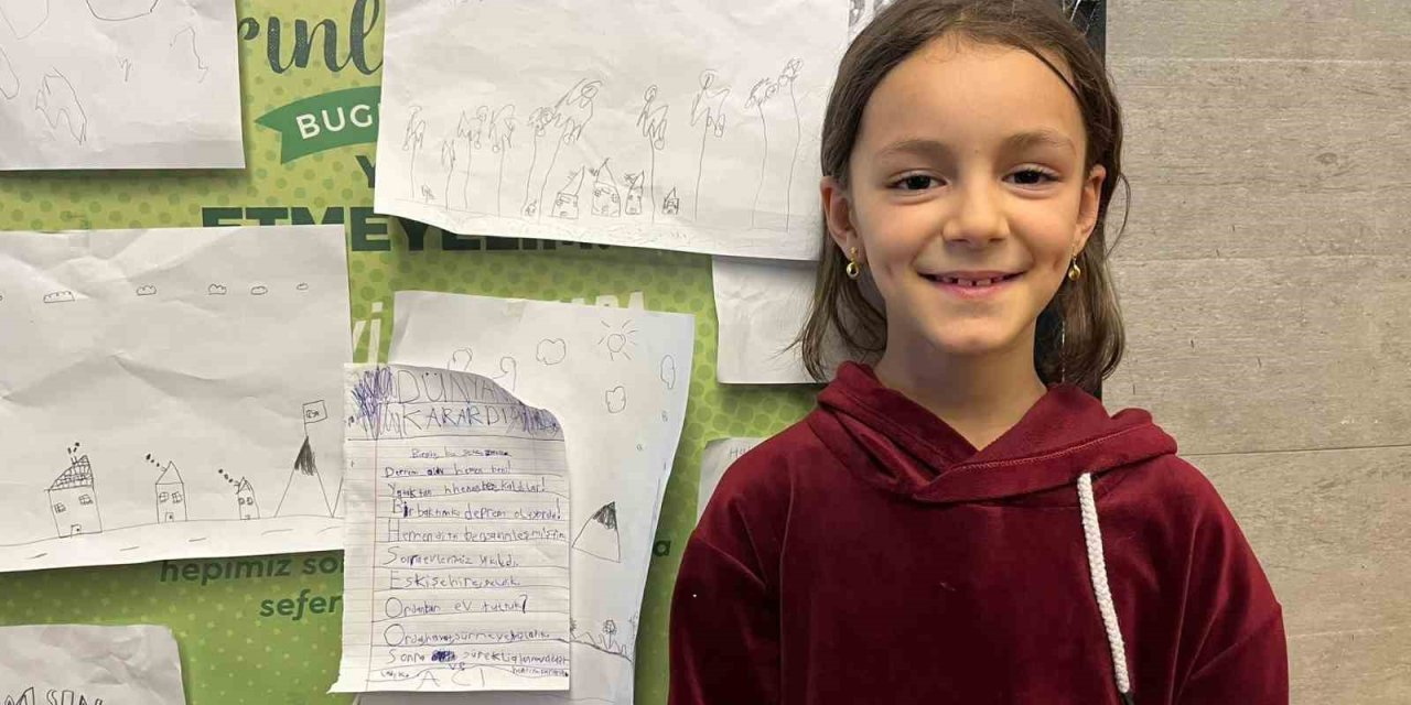 Minik Depremzededen Duygulandıran Şiir