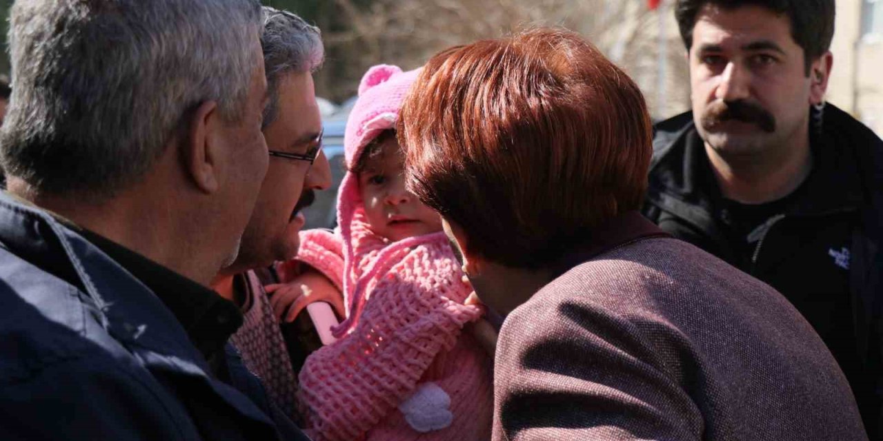 Akşener Osmaniye’de Depremzedeleri Hastanede Ziyaret Etti