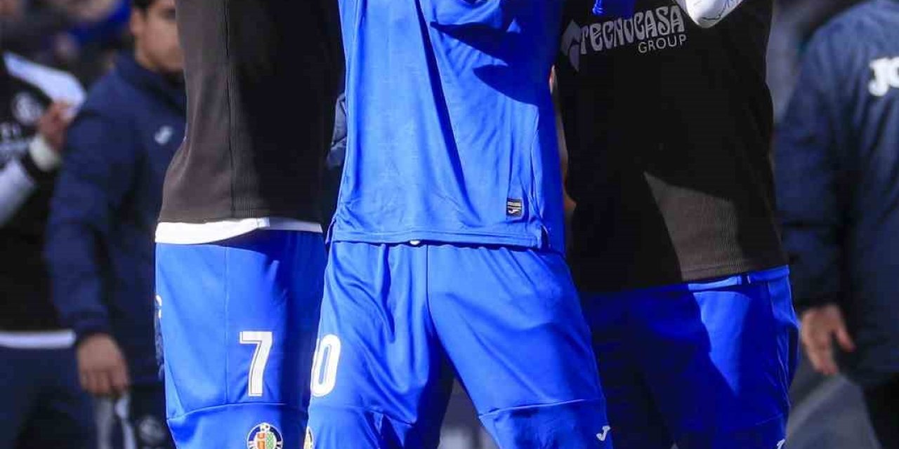 Enes Ünal Golünü Attı, Depremzedeleri Unutmadı