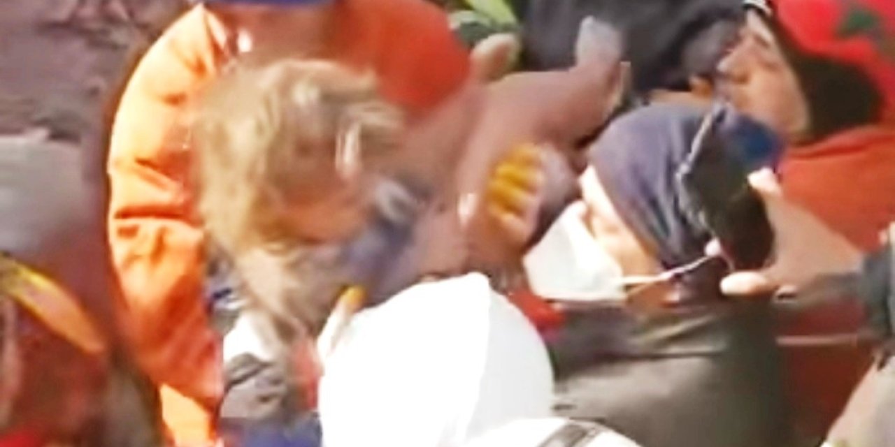 Simav İtfaiye Müdürlüğü Ekibi 150 Saat Sonra 8 Yaşındaki Küçük Kızı Enkazdan Sağ Olarak Çıkardı