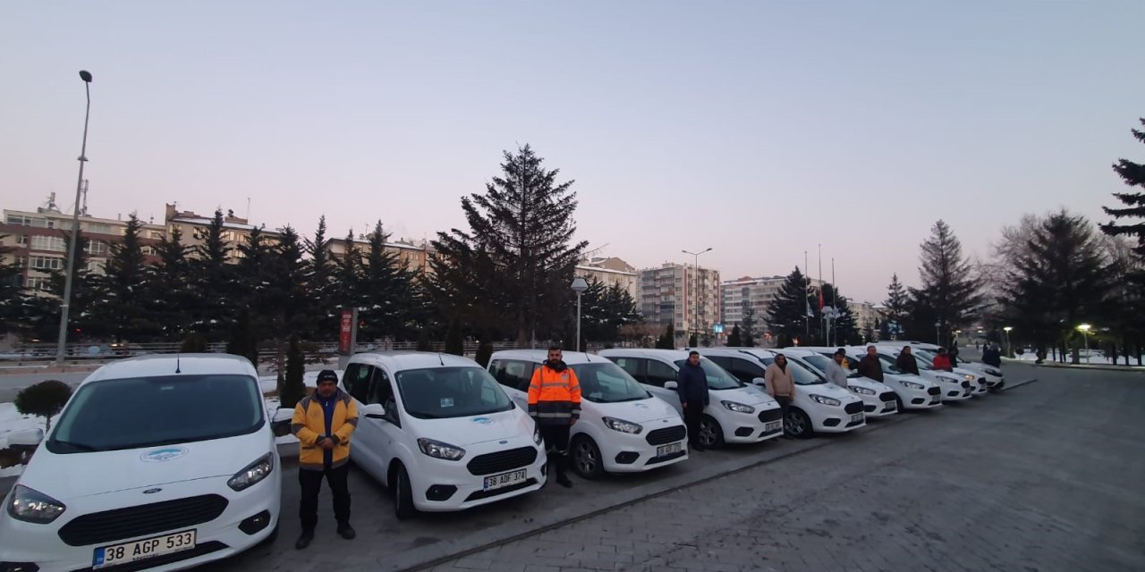Kayseri Büyükşehir’den Deprem Bölgesine 10 Araç Desteği Daha