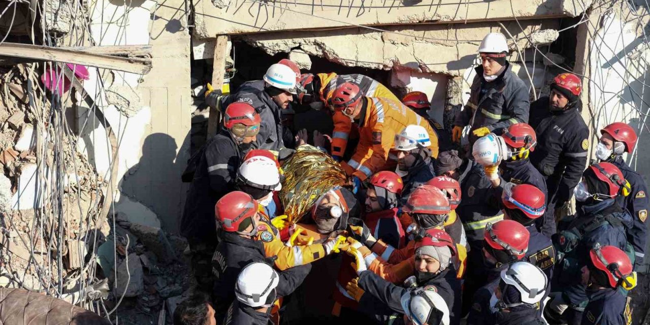 198. Saatte Pınar Apartmanı’nda Çifte Kurtuluş...