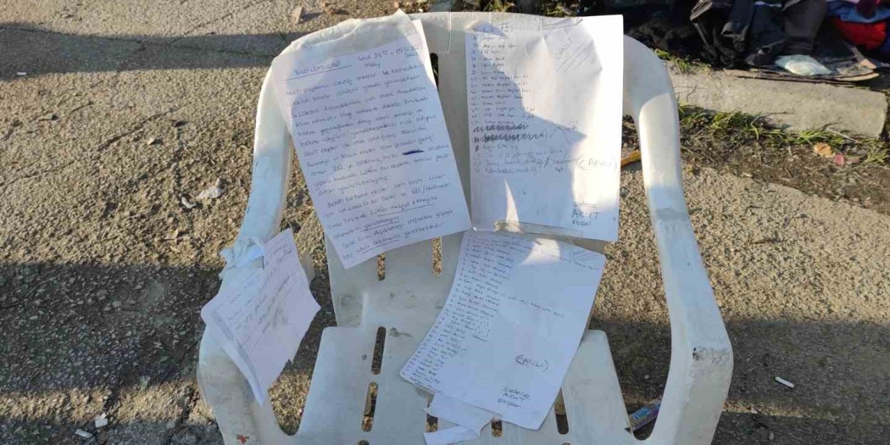 Hatay Sokaklarındaki Ölüm Sessizliği Bazen Sevinç Bazen De Hüzünle Noktalanıyor