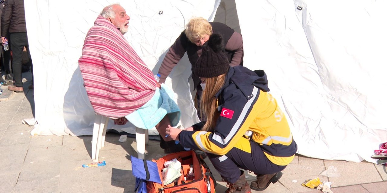 Antalya Büyükşehir Belediyesi Deprem Bölgesinde Yaraları Sarmaya Devam Ediyor