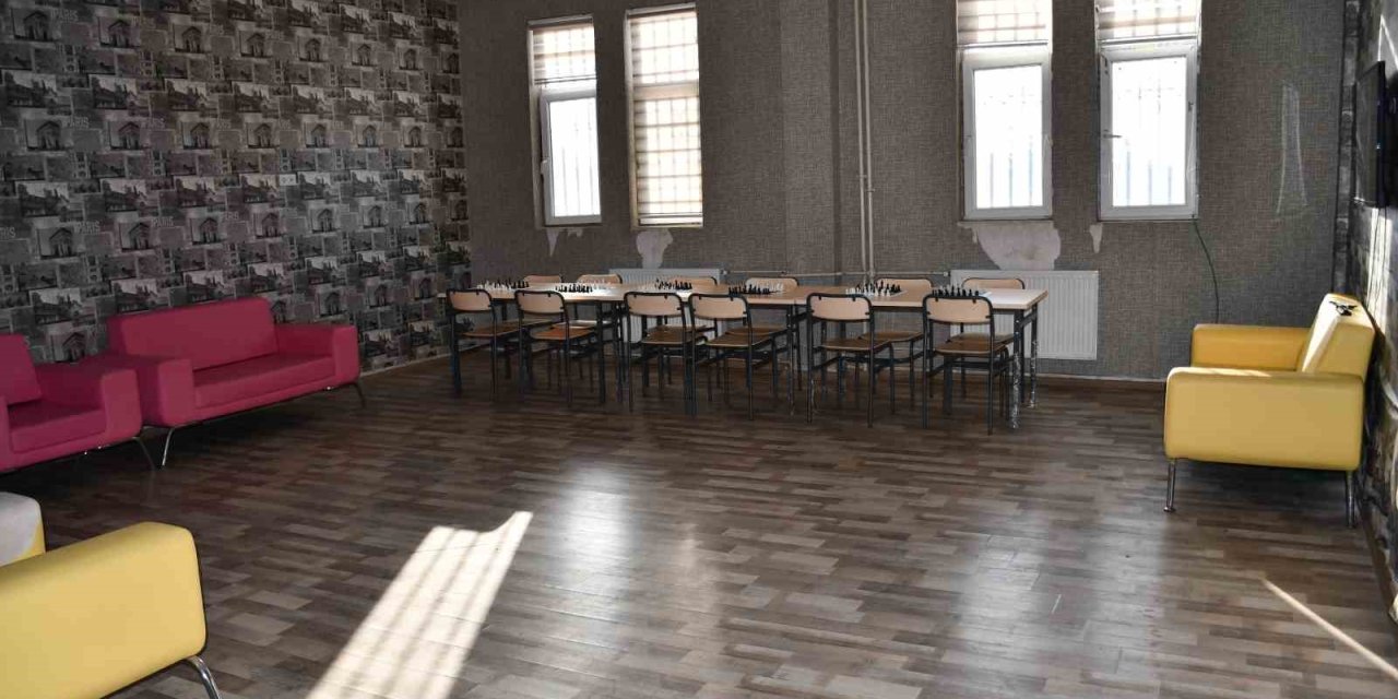 Depremzedeler İçin Otel Konforunda Konaklama