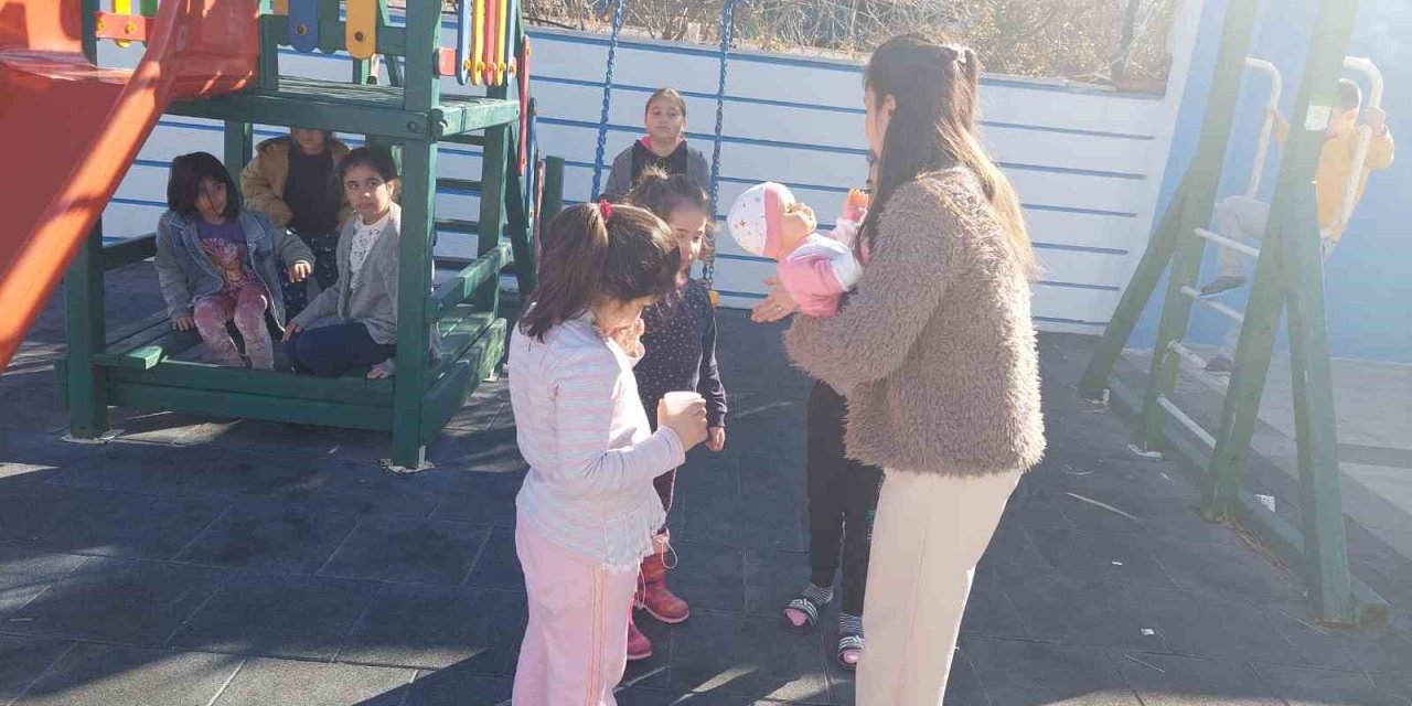 Depremzede Çocuklara Psikolojik İlk Yardım