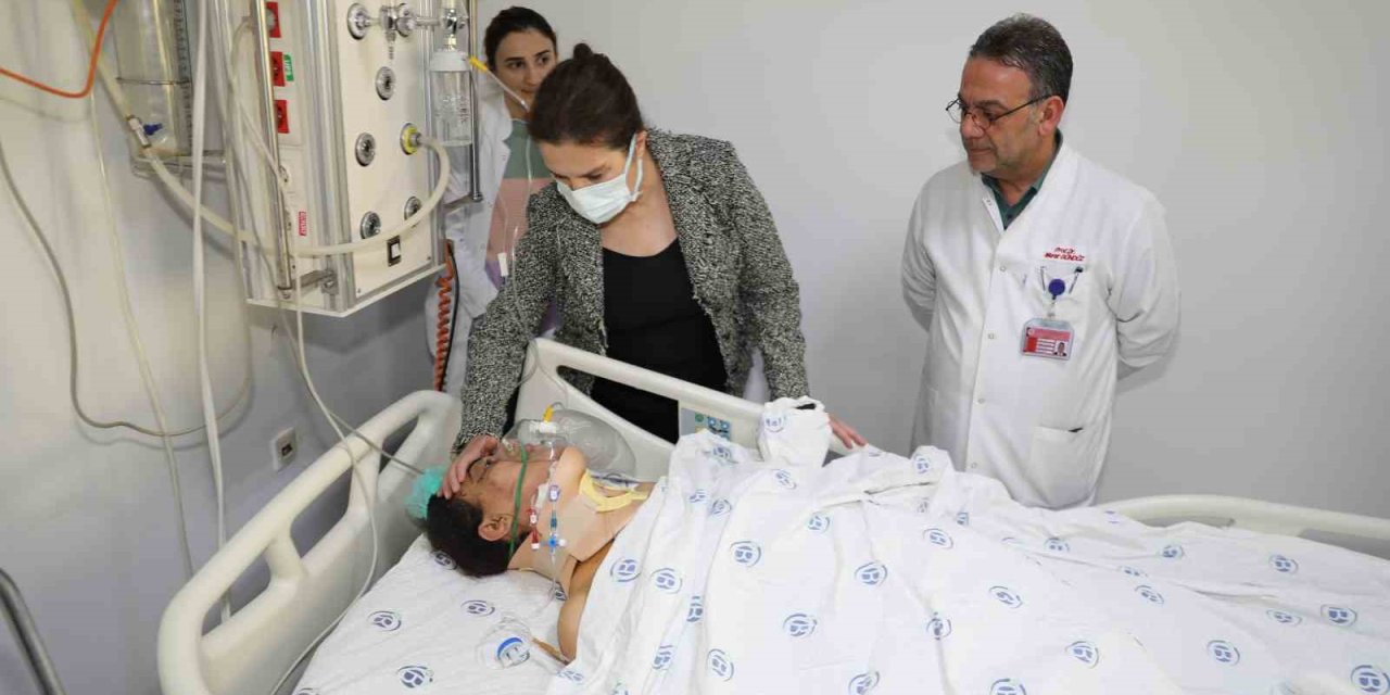 222 Saat Sonra Kurtarılan Melike, Adana’da Sağlığına Kavuşuyor