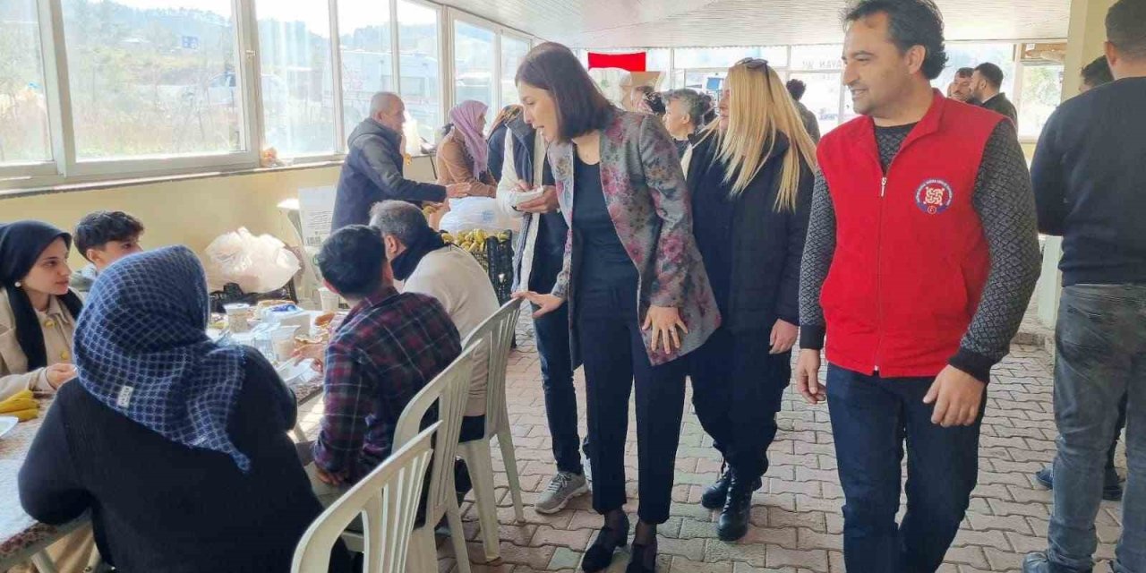 Afetzedeleri Yalnız Bırakmadılar