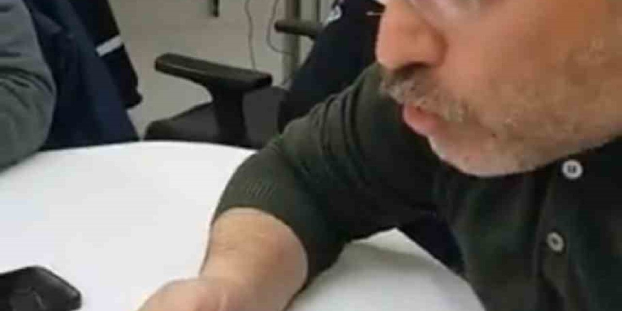 Valinin 222. Saat Sevinci Kameraya Yansıdı: "herkesin Gözlerinden Öpüyorum"