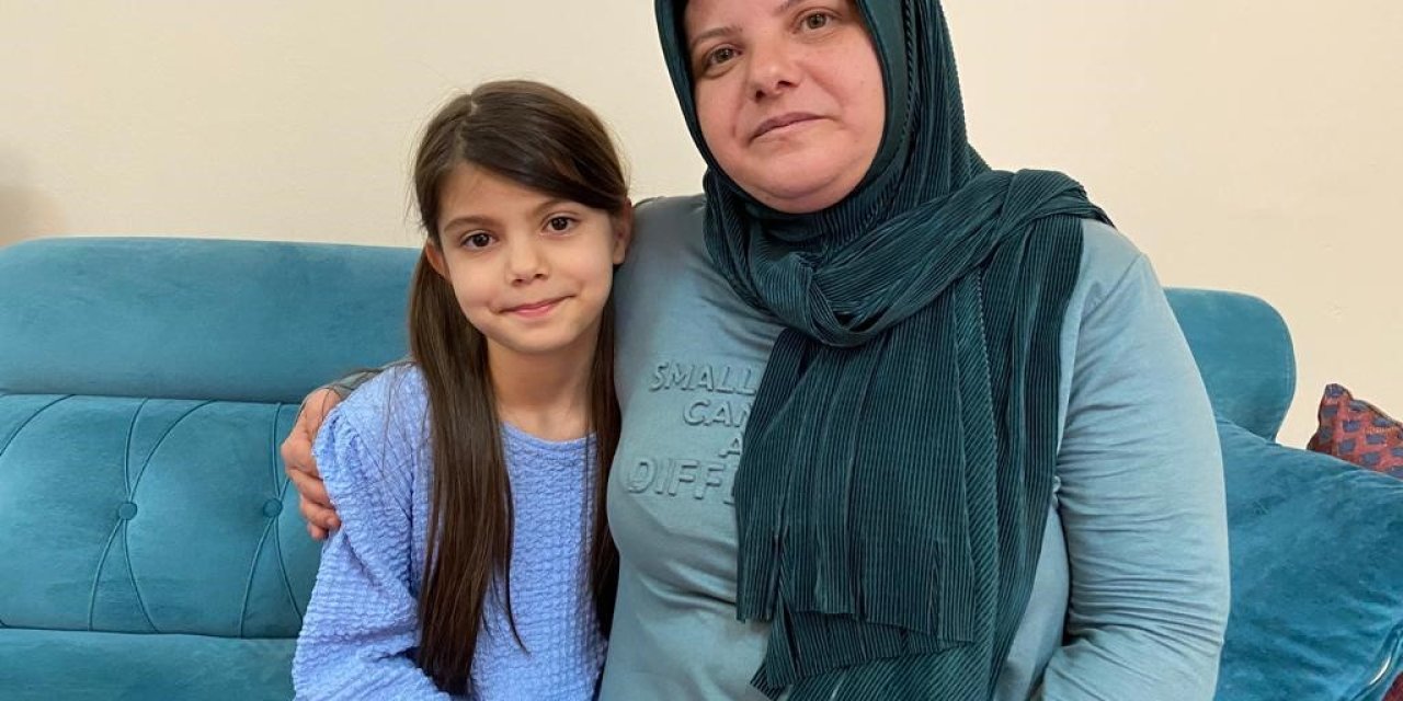 Hatice Nur O Notu Herkesten Habersiz Yazmış